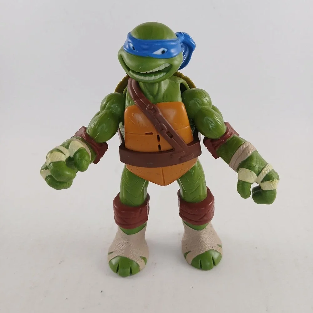TMNT Teenage Mutant Ninja Turtle Leonardo Raphael Action Figure 5.5